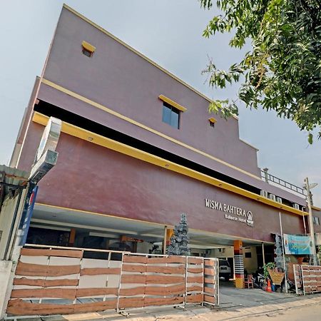 Capital O 90407 Wisma Bahtera Hotel Сиребон Екстериор снимка