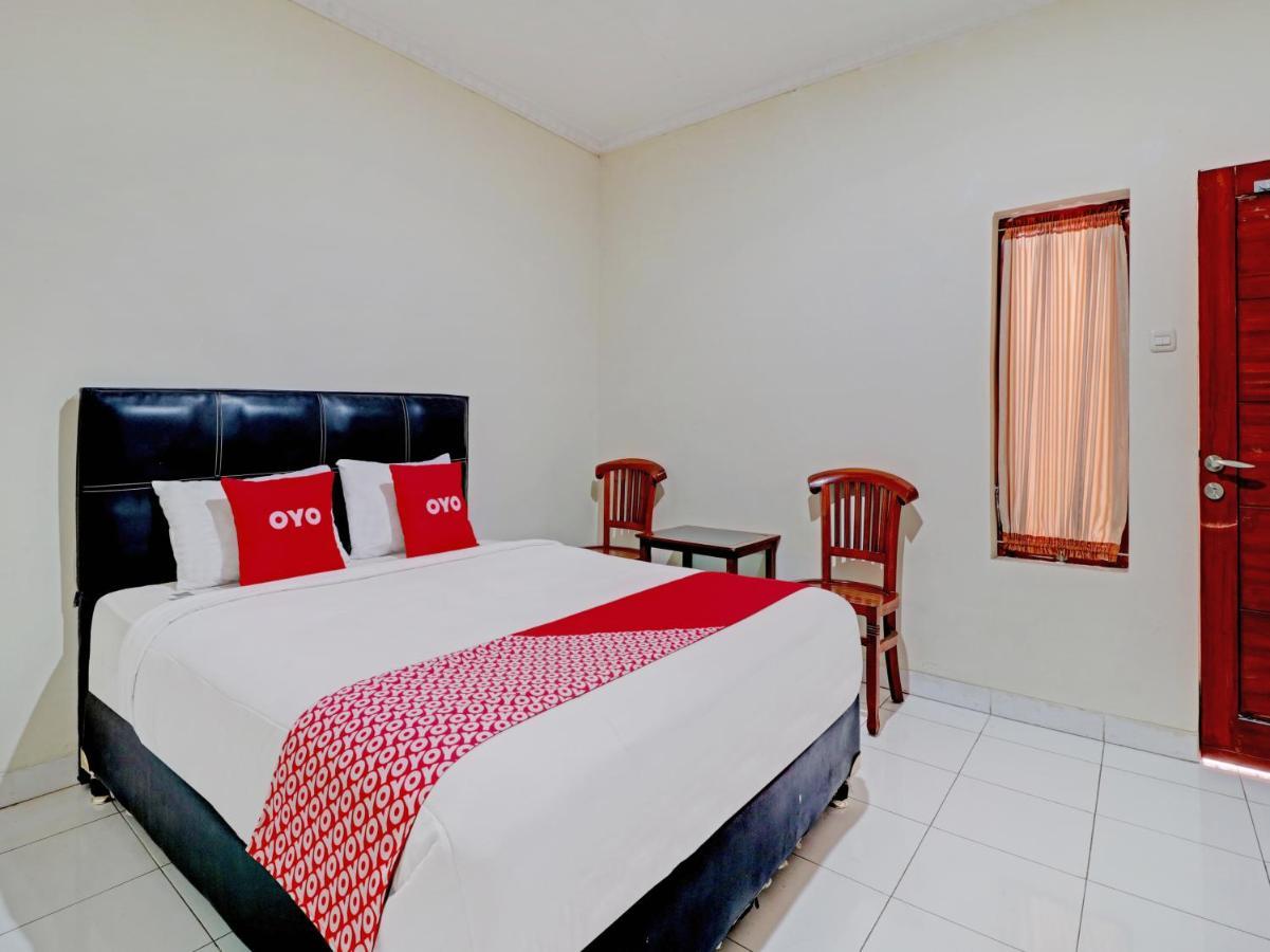 Capital O 90407 Wisma Bahtera Hotel Сиребон Екстериор снимка