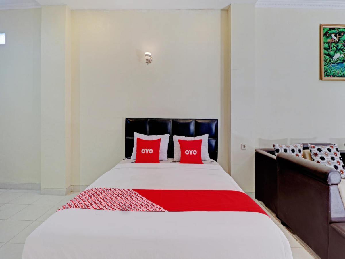 Capital O 90407 Wisma Bahtera Hotel Сиребон Екстериор снимка
