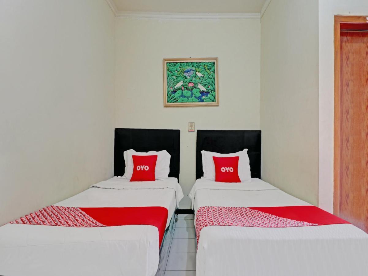 Capital O 90407 Wisma Bahtera Hotel Сиребон Екстериор снимка