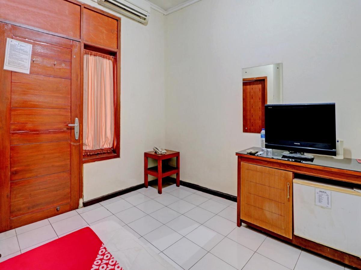 Capital O 90407 Wisma Bahtera Hotel Сиребон Екстериор снимка